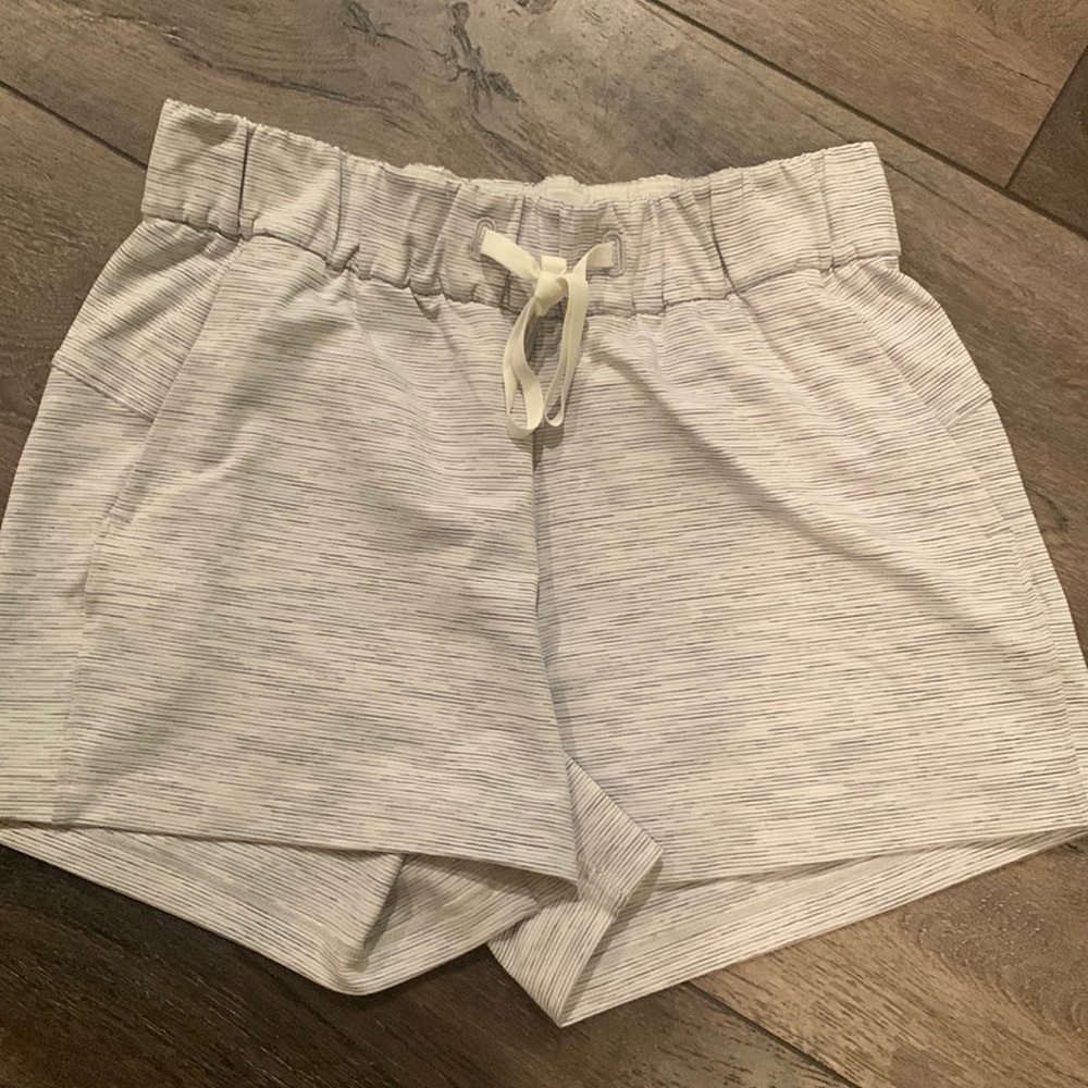 Lulu lemon gray and white stripe shorts!